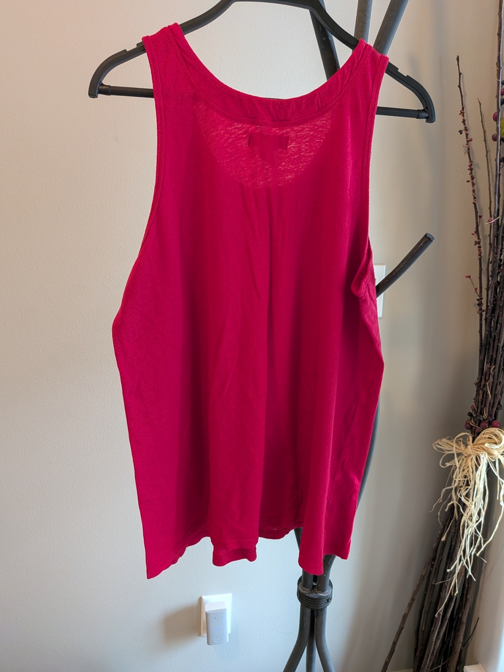 Lucky Brand Women's Red Sleeveless Tie-Neck Tank - Picture 2 of 3
